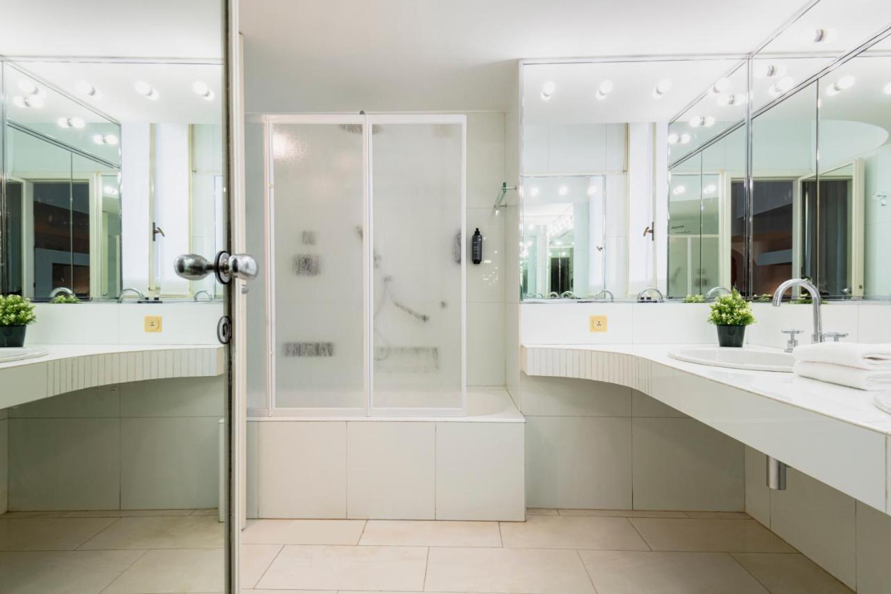 Relstay - Montenapoleone Apartment *