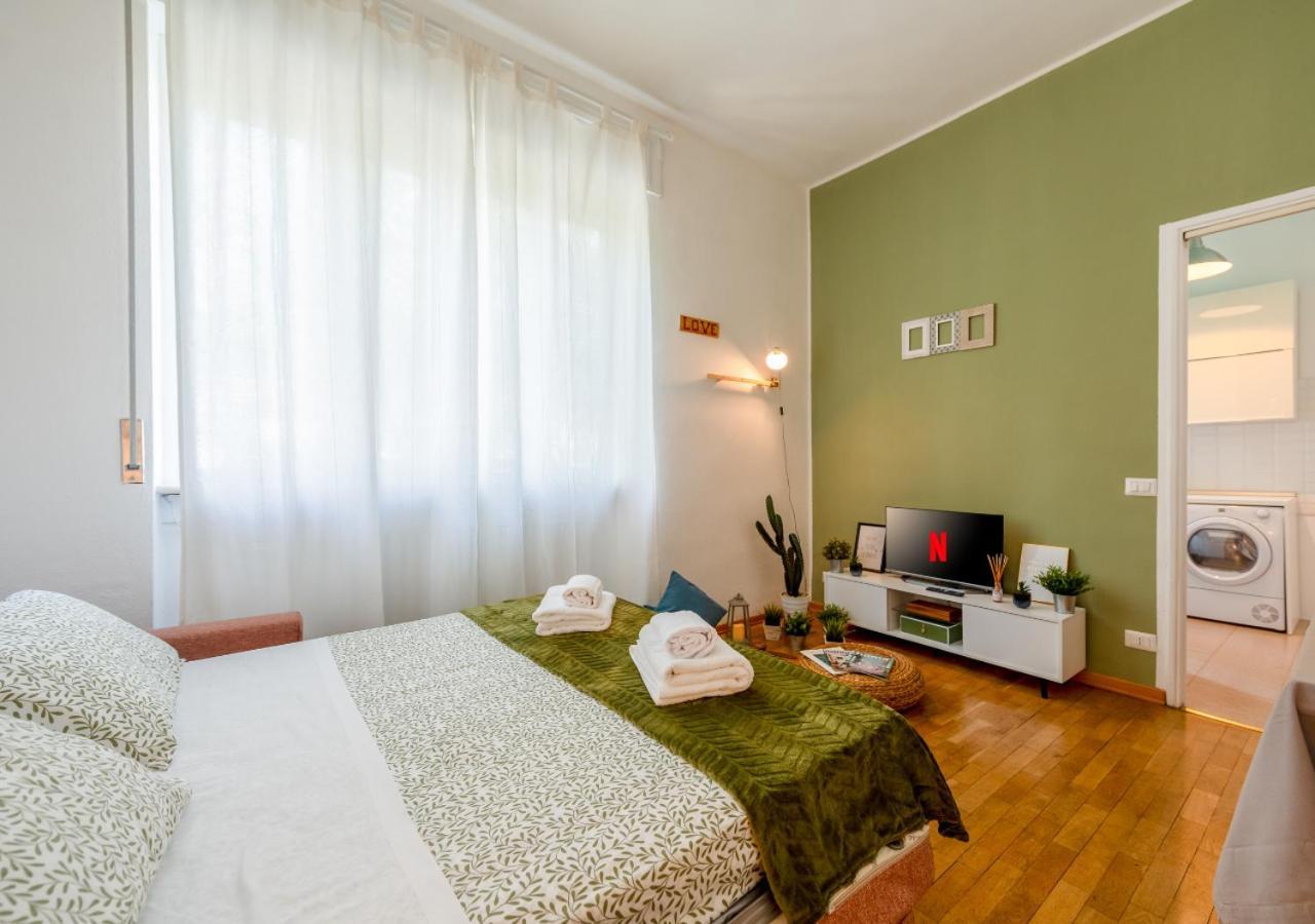 Milanese Elegance - 15 Minutes Duomo Apartment Milan