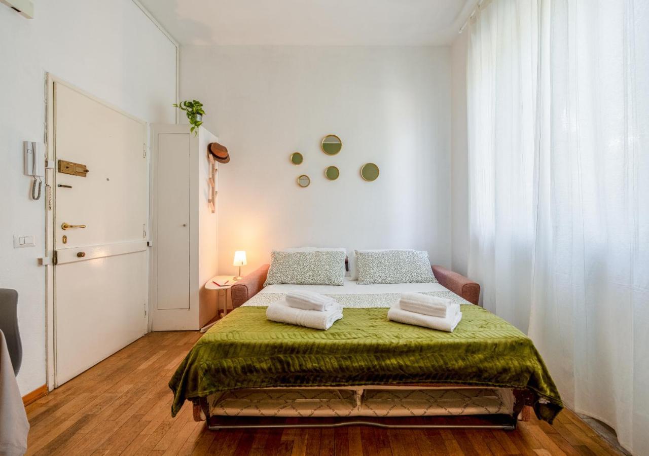 Milanese Elegance - 15 Minutes Duomo Apartment Milan