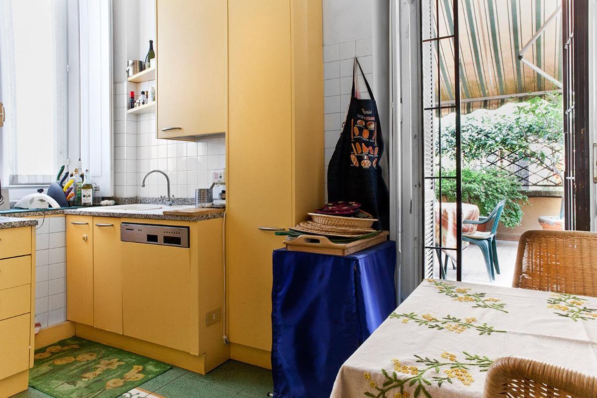With Terrace In Apartamento