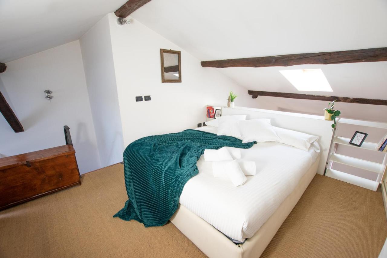 Apartment Ihost - Ticinese 75 Milan