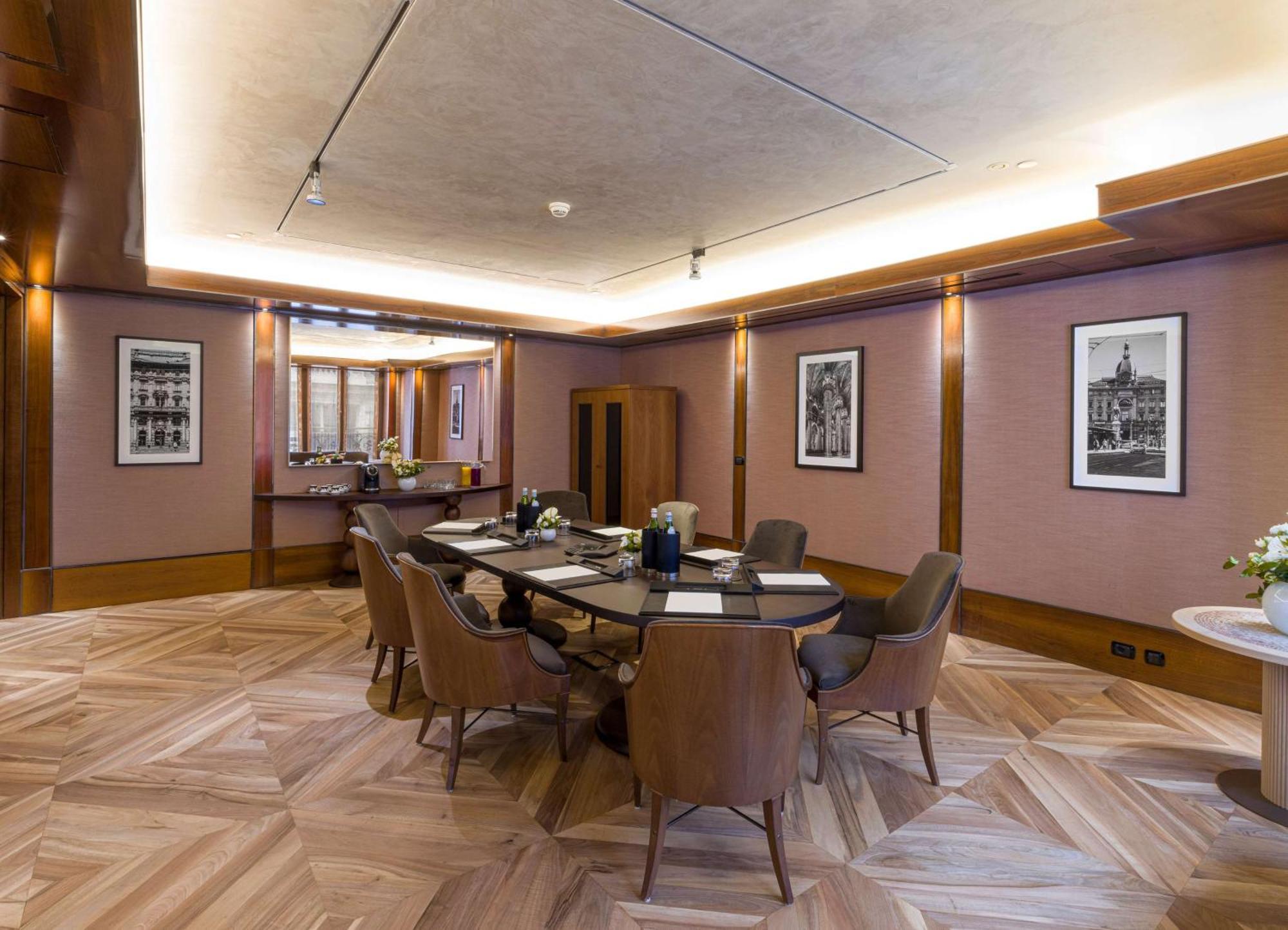 Park Hyatt Hotel 5*