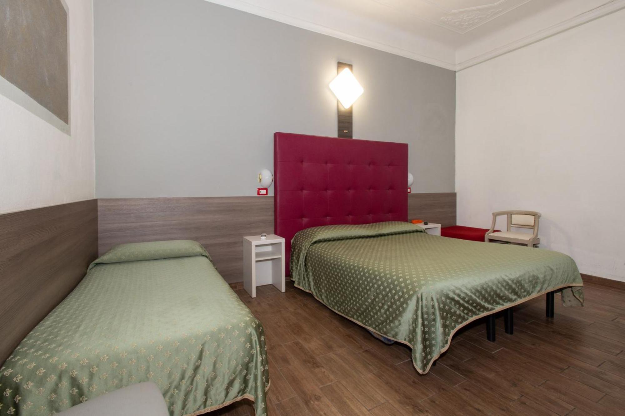 Piola Hotel 2*