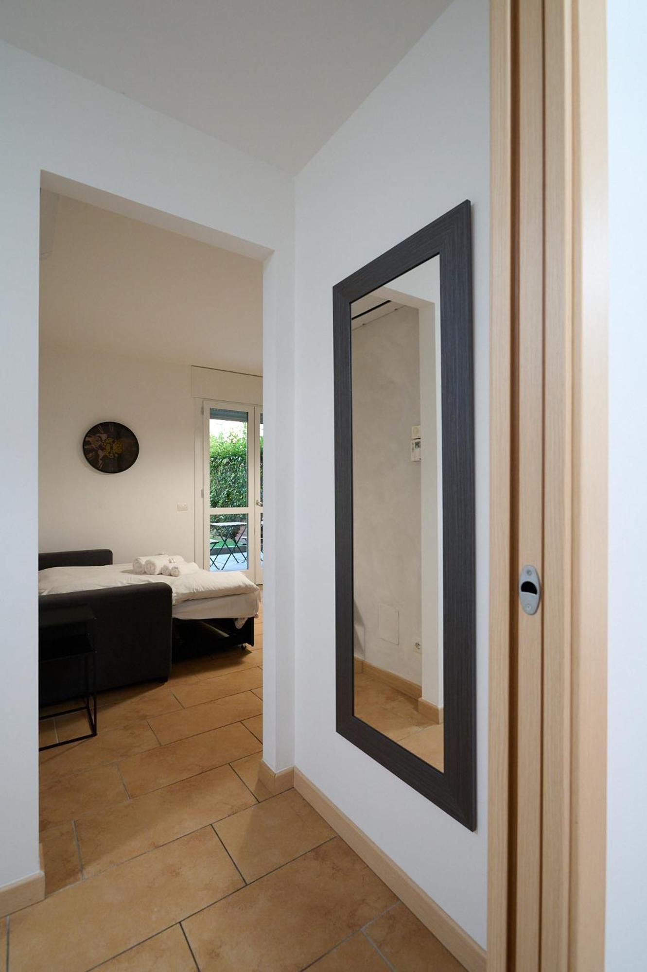 Xenia - Spacious And Bright New Flat With Garden Appartamento *
