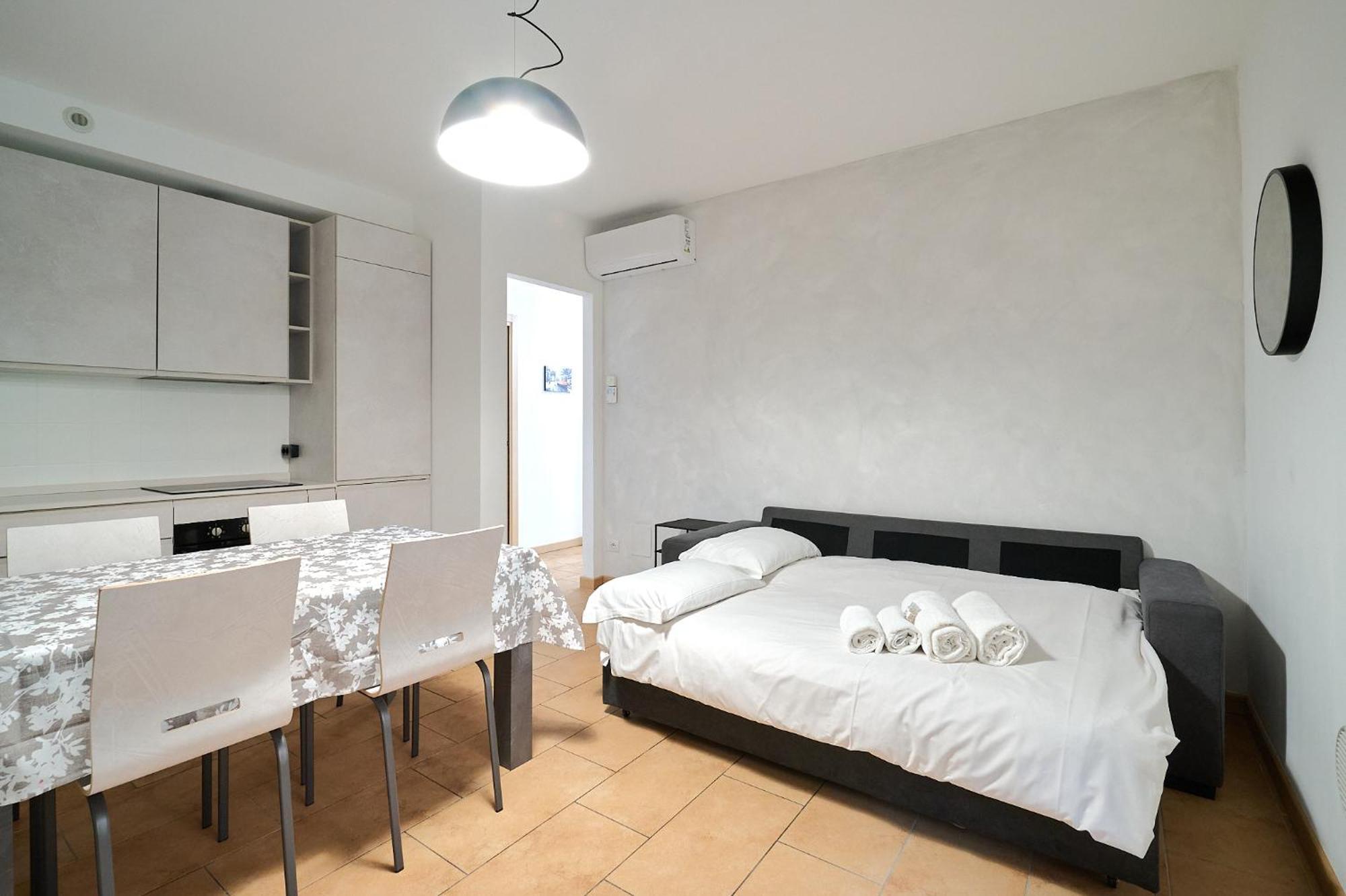 Xenia - Spacious And Bright New Flat With Garden Appartamento