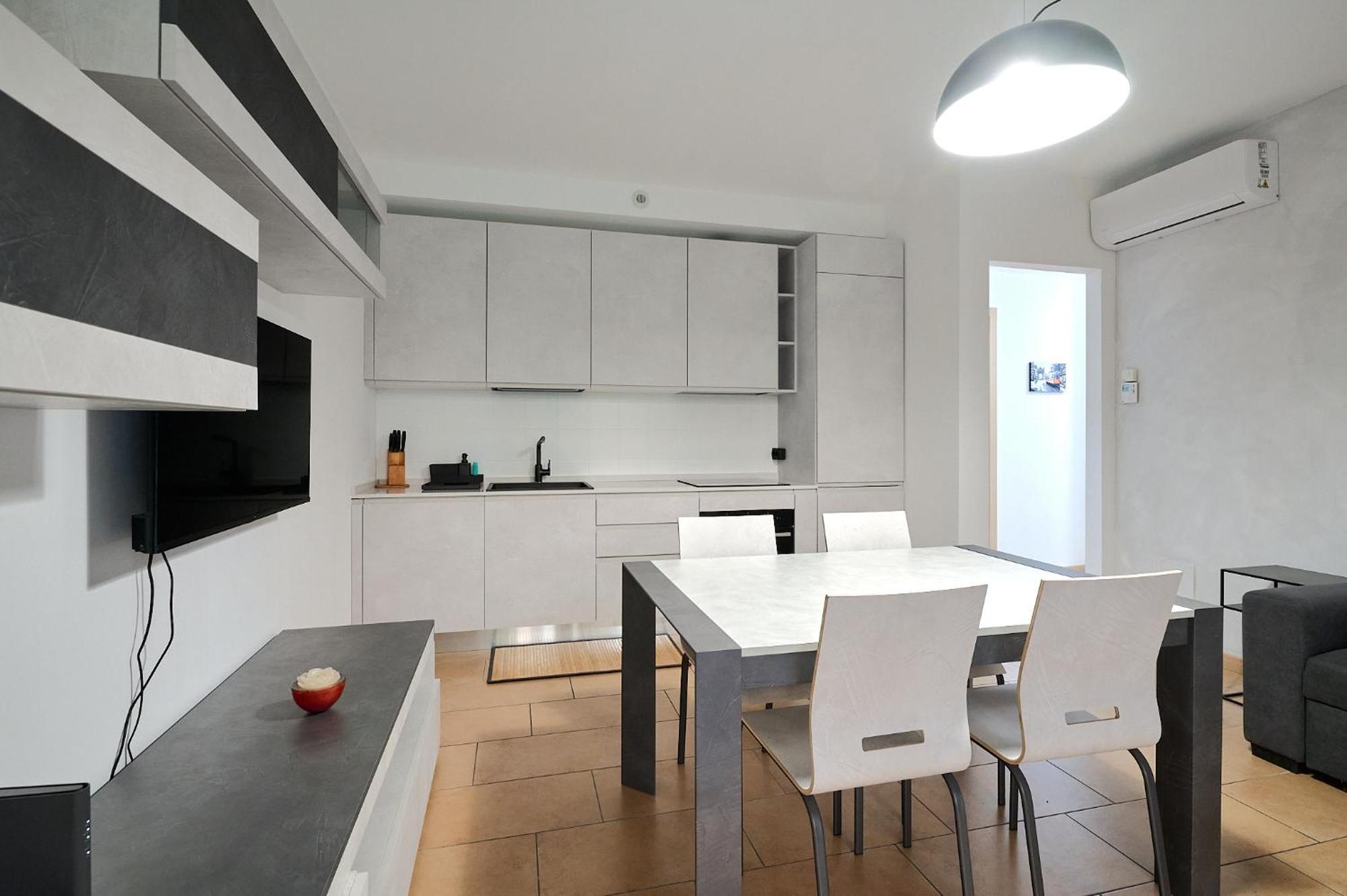 Xenia - Spacious And Bright New Flat With Garden Appartamento