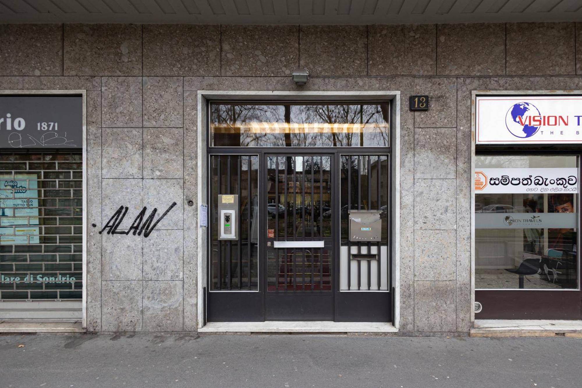 Nuovissimo Trilocale A 200 Metri Da Zara * Milão