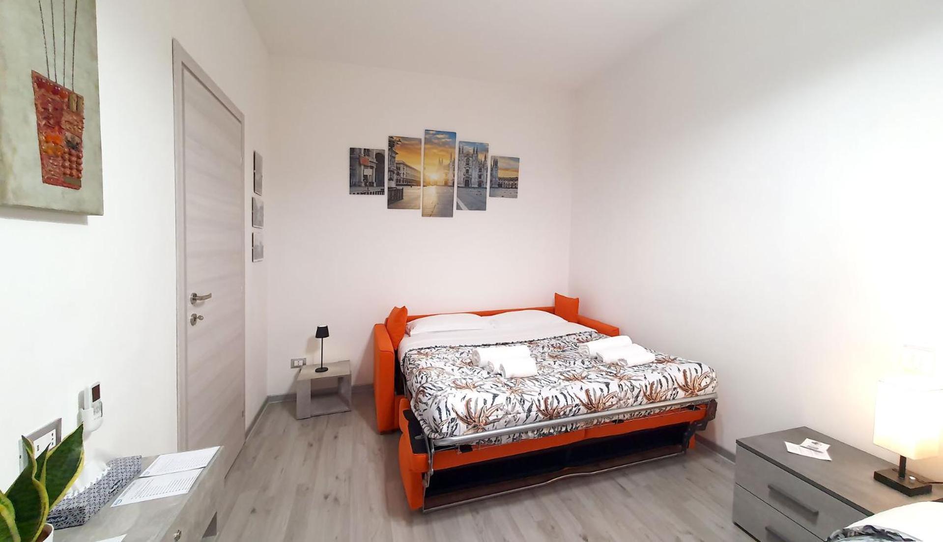 - La Casa Di Ila * Milan
