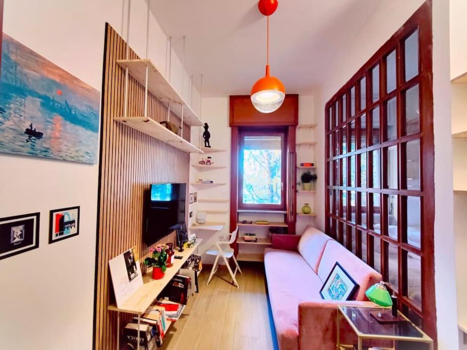 Casa Cloclo: Design & Vintage Above Subway Apartment Milan
