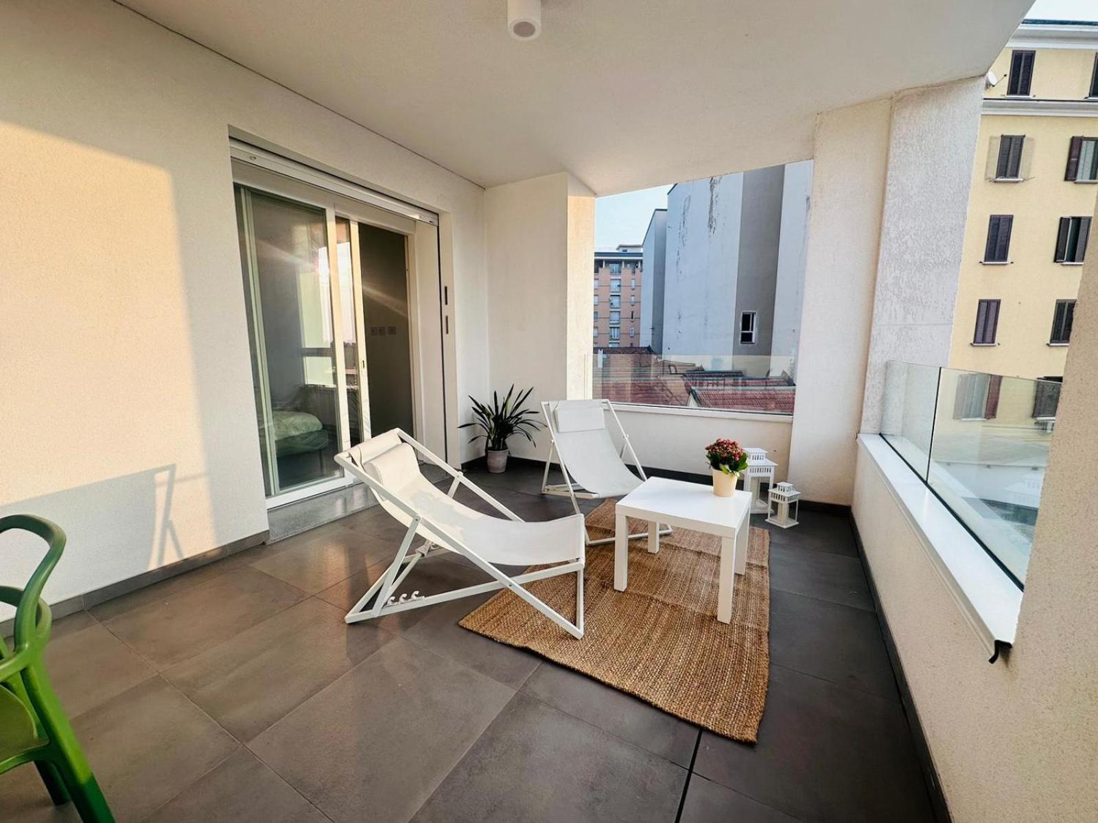 Lovely Terrace - Porta Romana District Milan