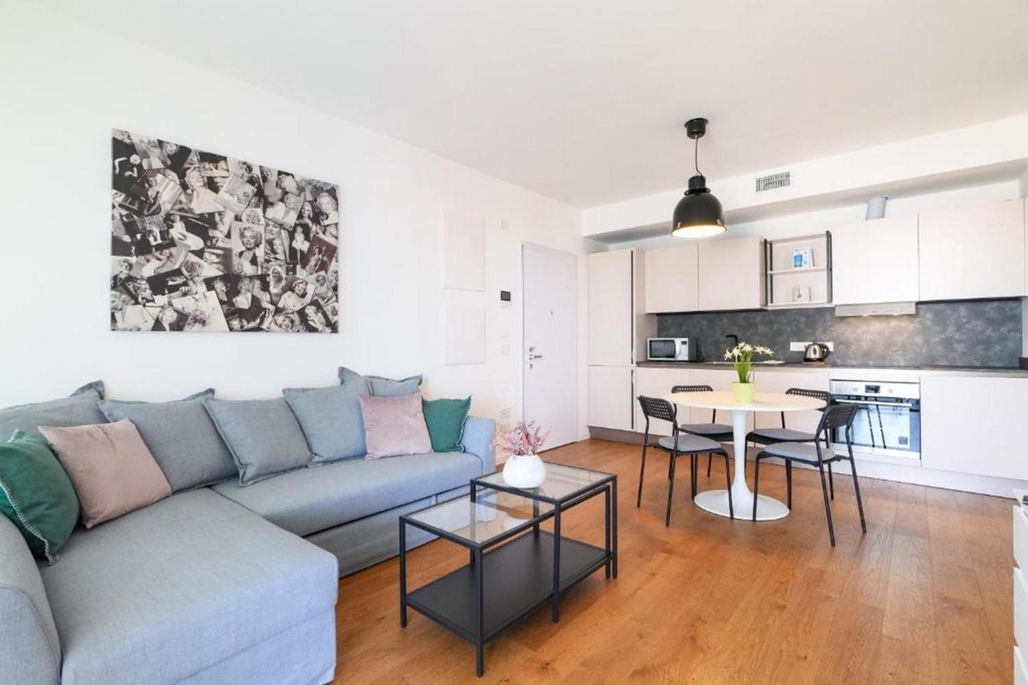Lovely Terrace - Porta Romana District Apartment Milan