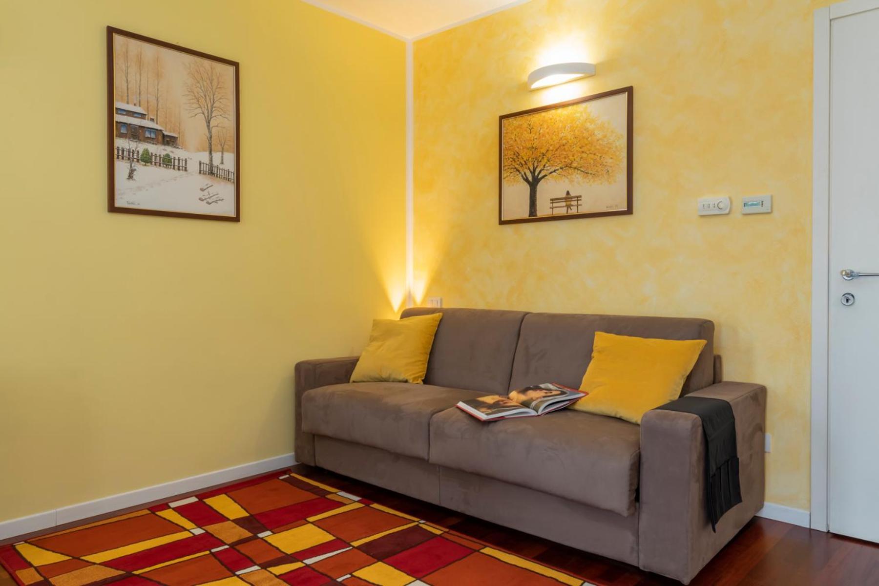 Apartment Xenia - Cozy 10 Min From Linate *