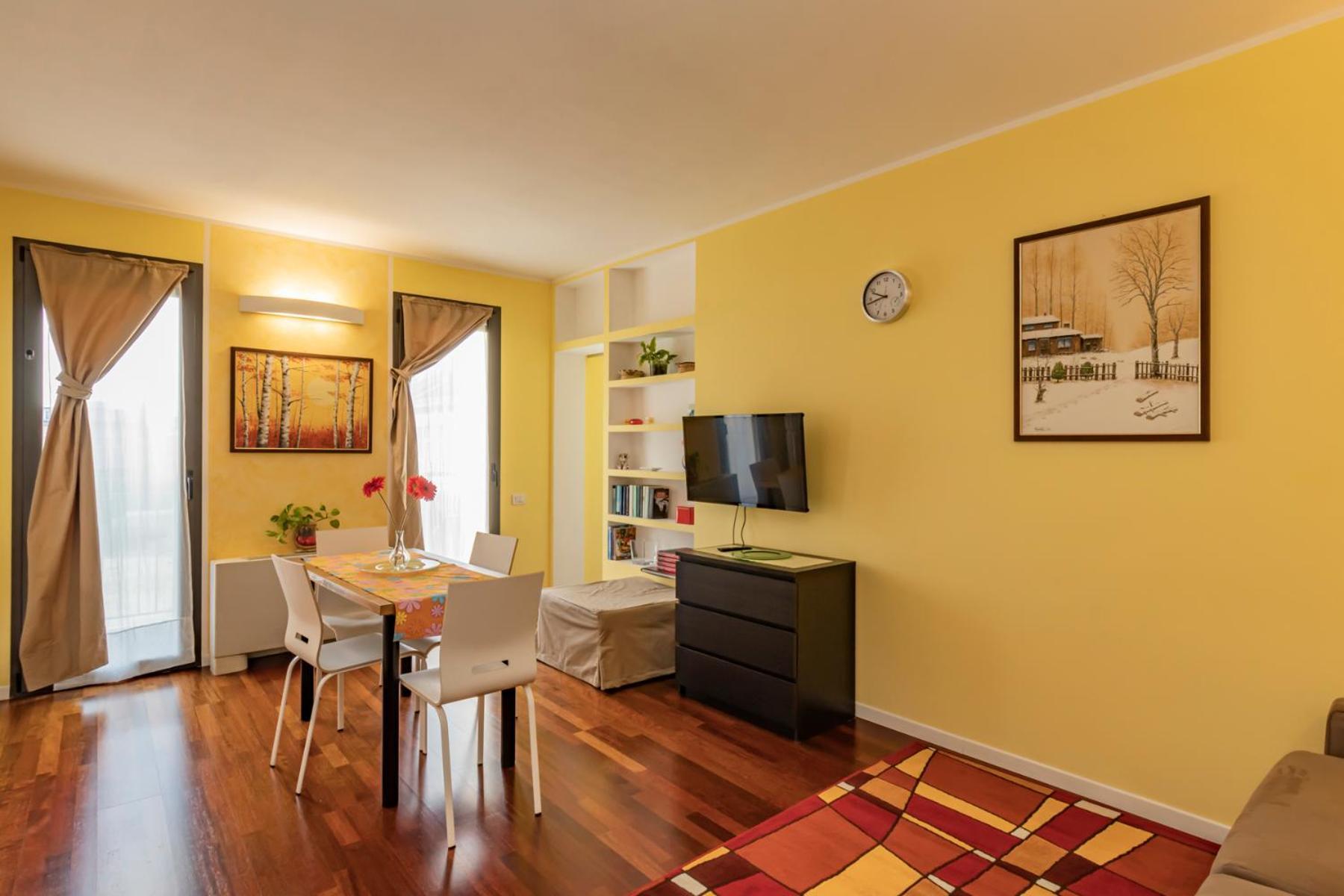 Apartment Xenia - Cozy 10 Min From Linate