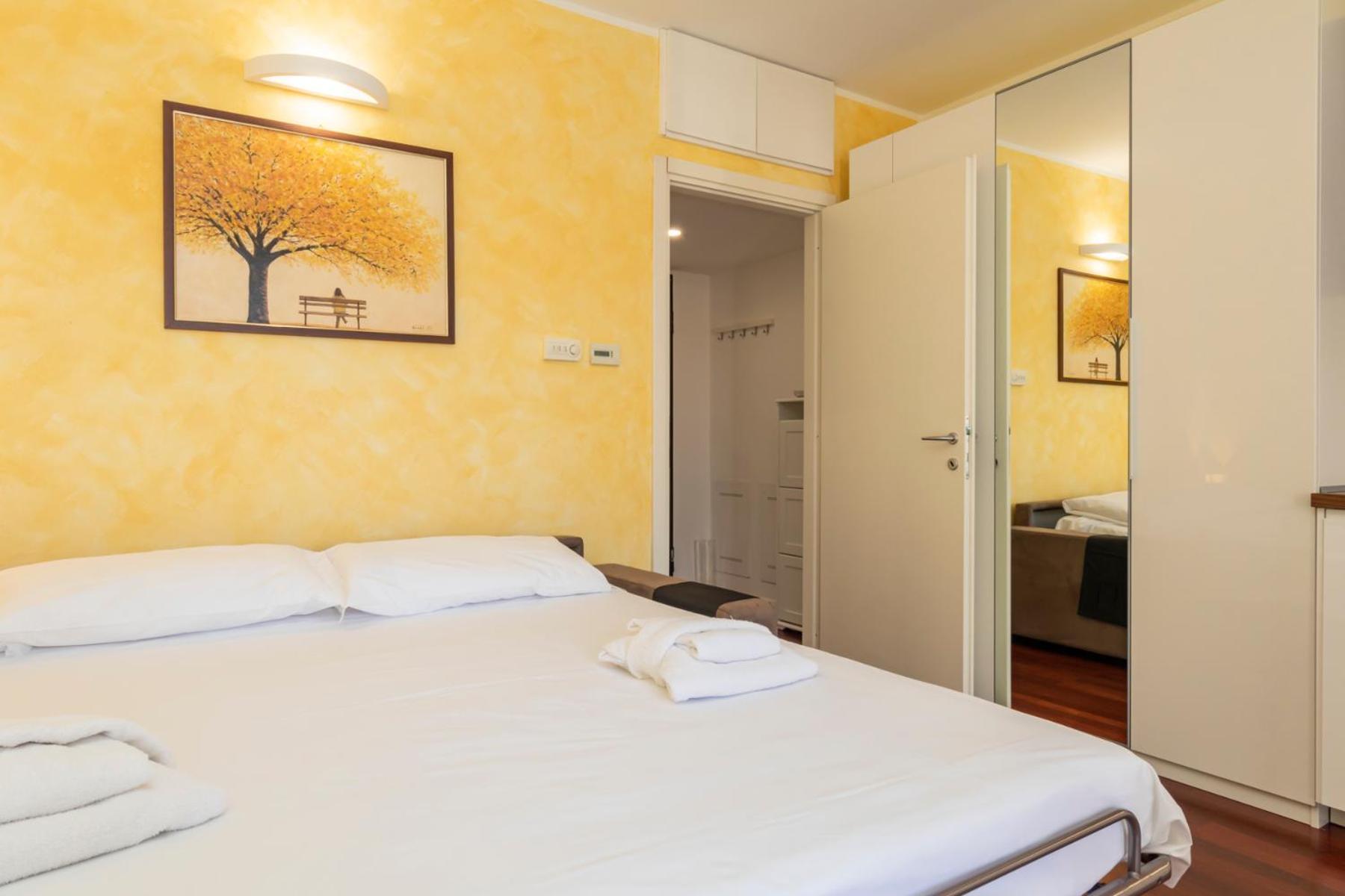 Apartment Xenia - Cozy 10 Min From Linate Milan