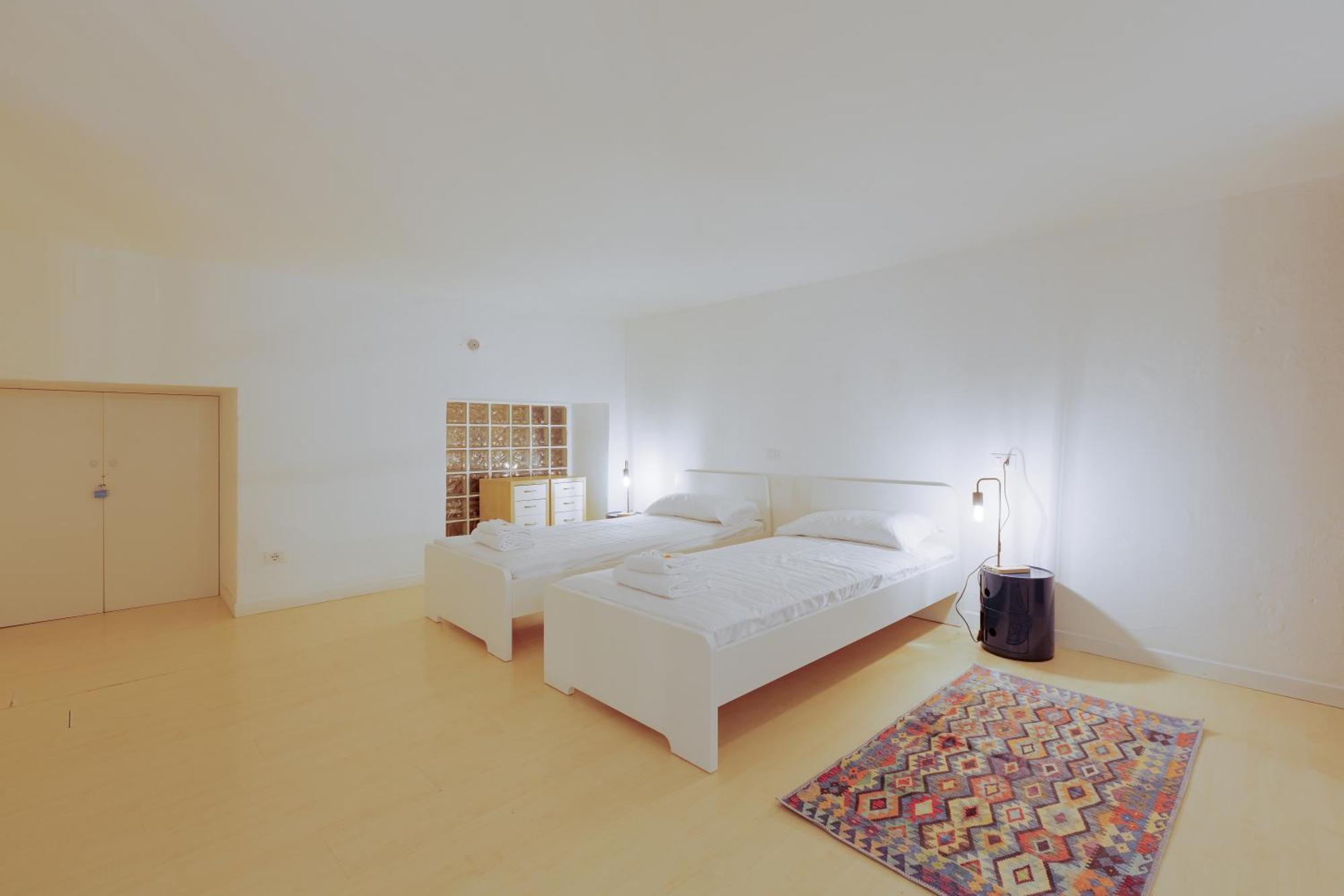 Sant'agostino - Charming Retreat 210m From M2 Milan