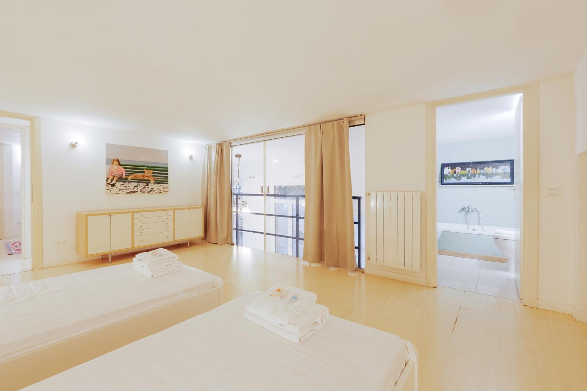 Sant'agostino - Charming Retreat 210m From M2 Apartment Milan