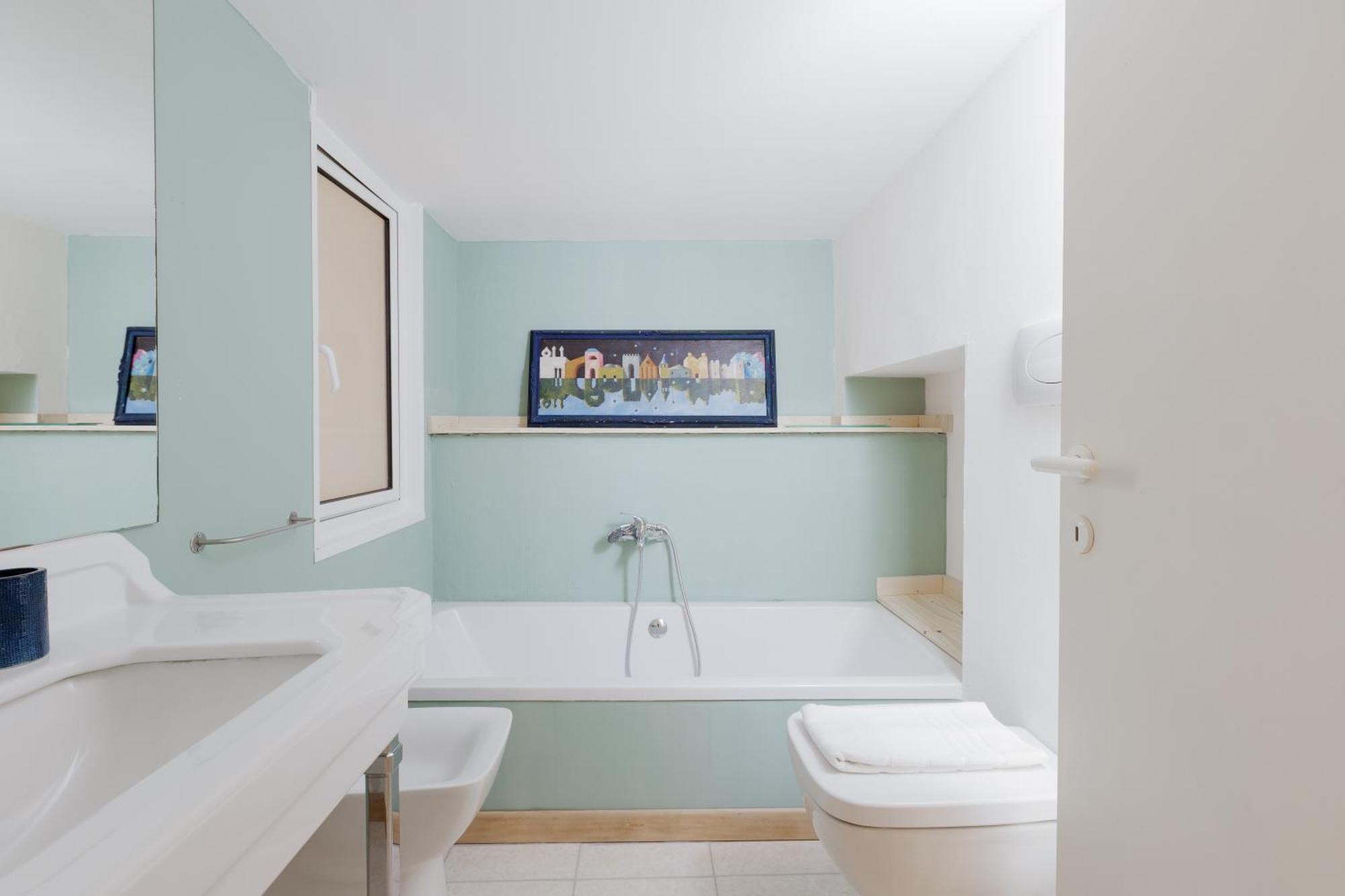 Sant'agostino - Charming Retreat 210m From M2 Apartment Milan