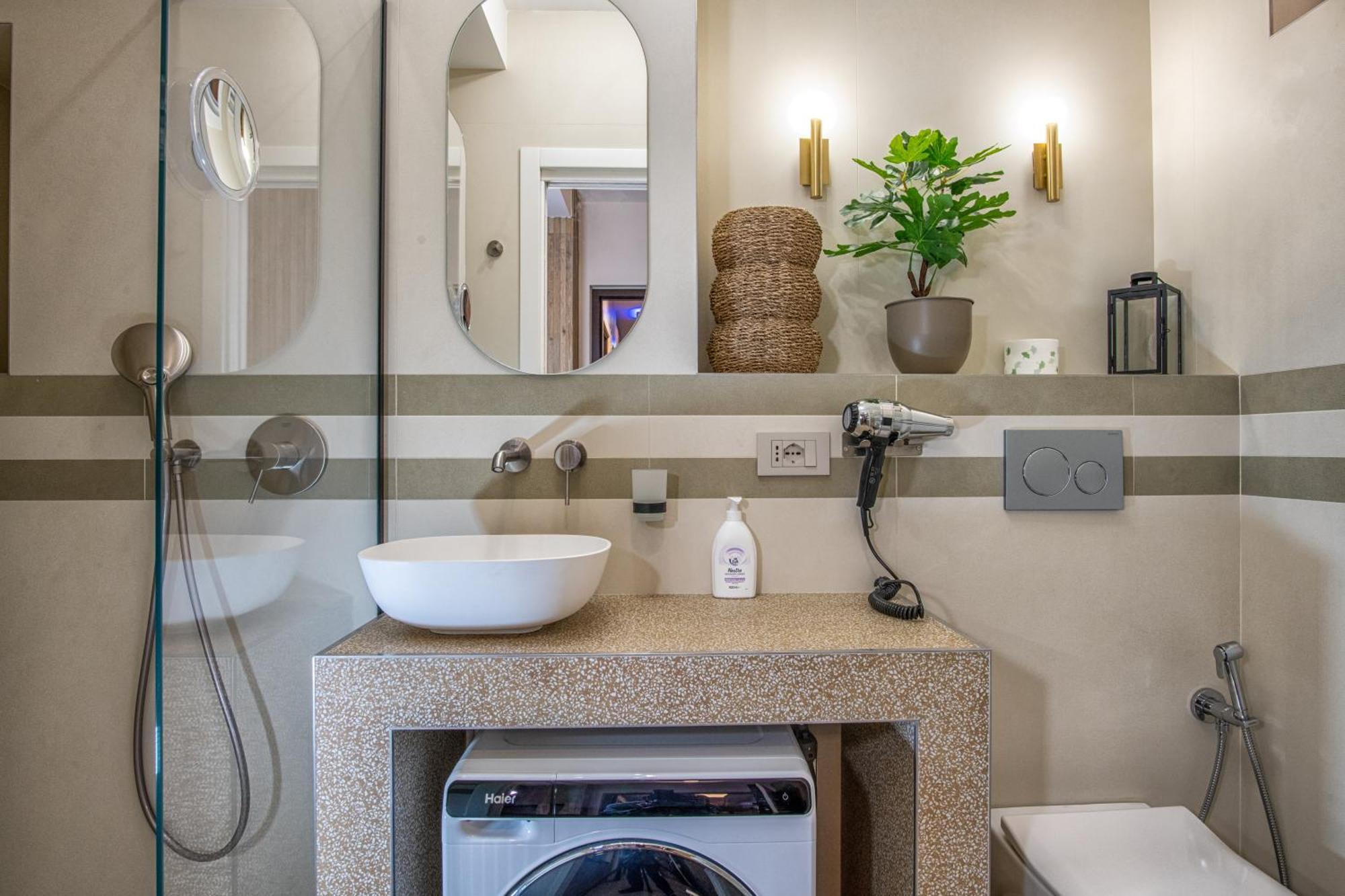 Woodstock Deluxe By Station Apartment Milan