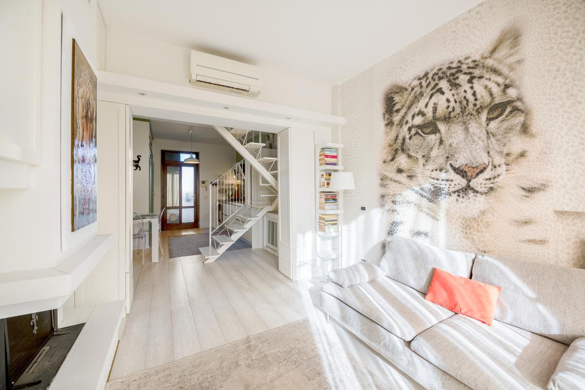 Bright Loft - Free Private Parking Milão