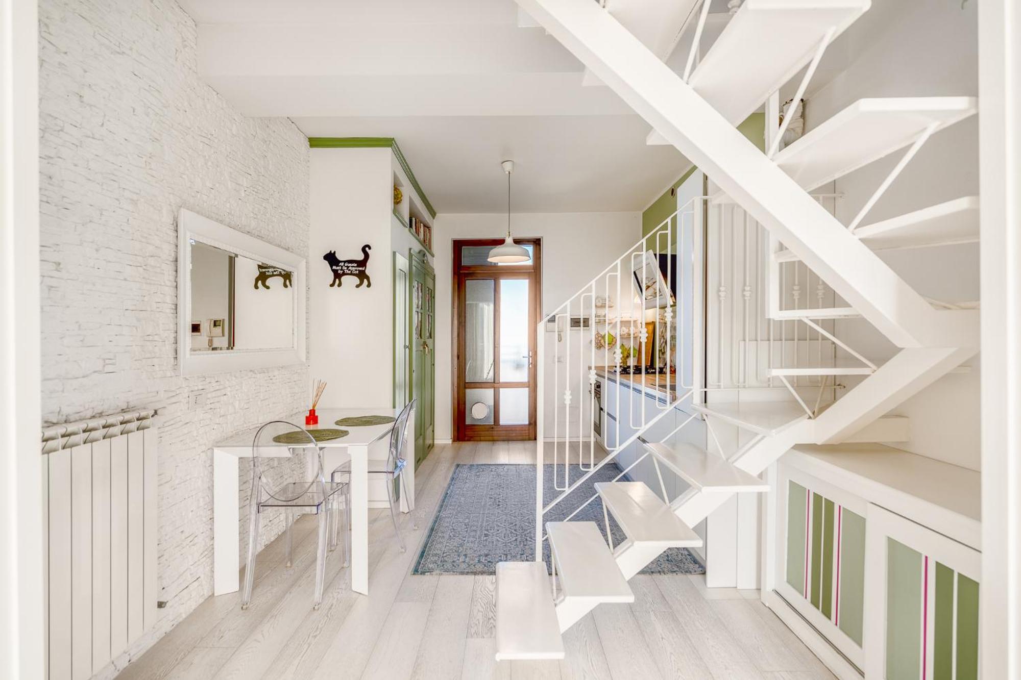 Bright Loft - Free Private Parking Apartamento Milão