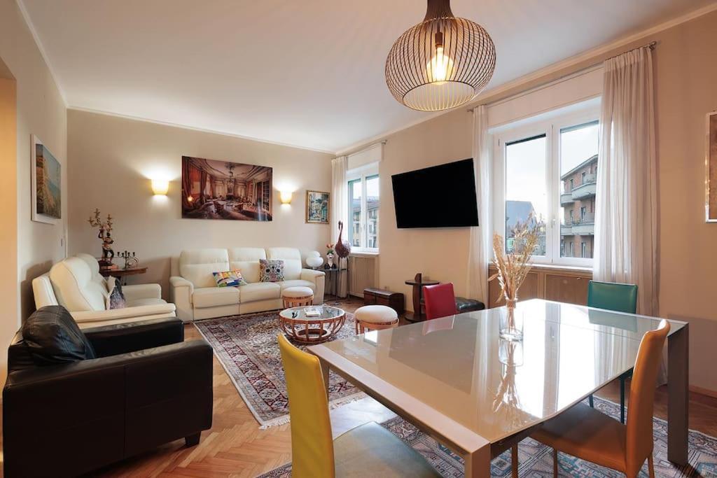 Stylish And Perfect Place For Families And Friends Appartamento