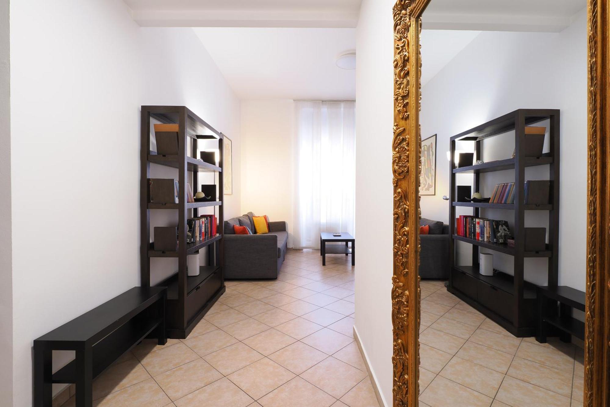 Mila Via Lecco Apartment *