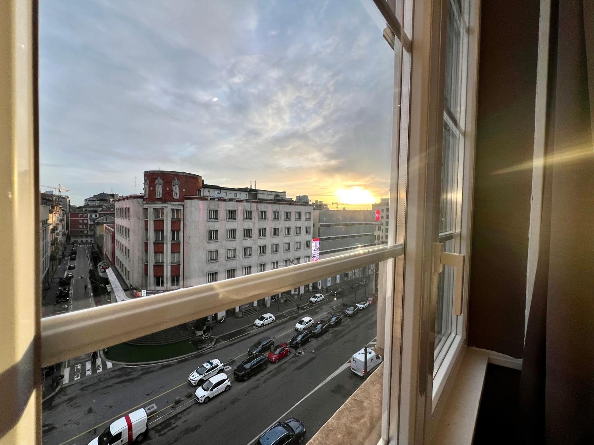 New Wonderful Bilo With Walk-in Closet From Moscova Appartamento Milano