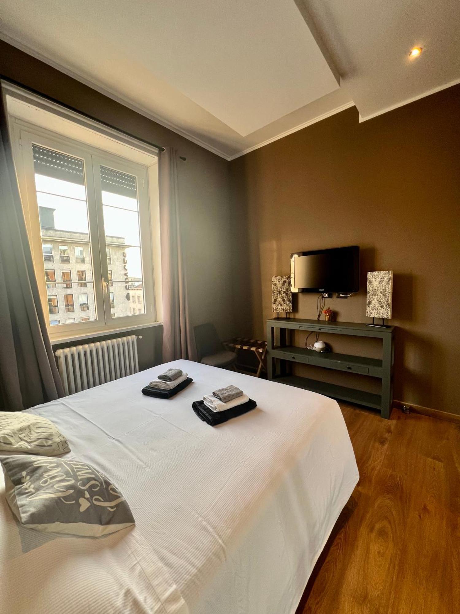 New Luxury Stunning Bilo In The Heart Of Moscova Apartment Milan