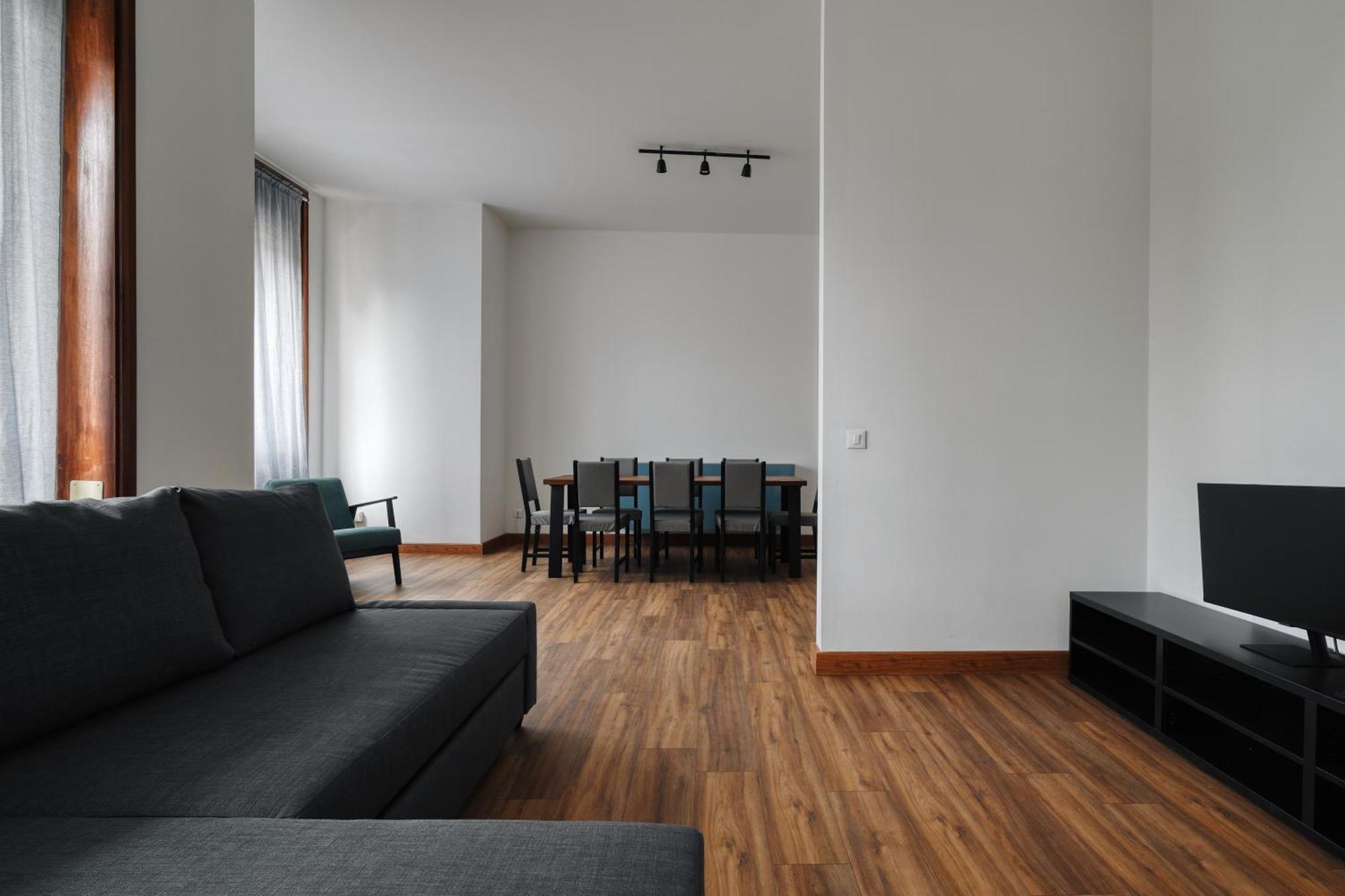 Joivy Chic 3-bed Flat Near Colonne Di San Lorenzo * Milan