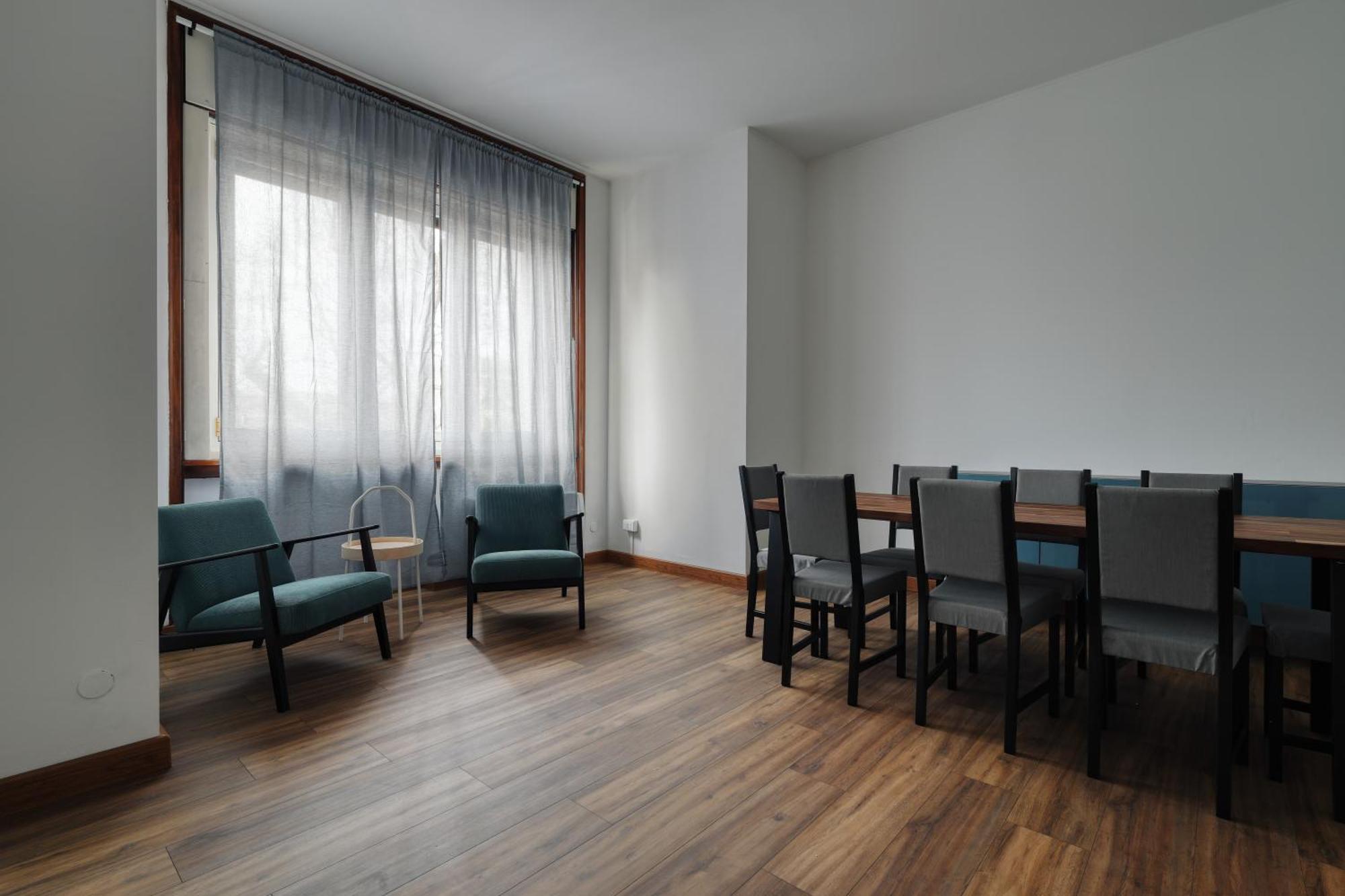 Joivy Chic 3-bed Flat Near Colonne Di San Lorenzo Apartment Milan
