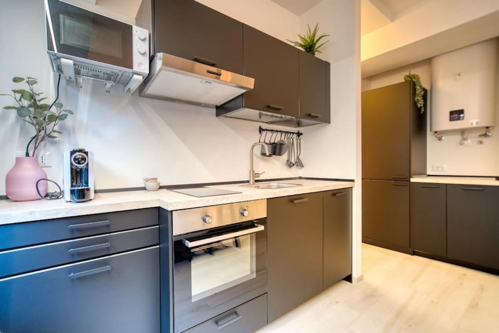 Apartment Suzzani 273 - Interno A4 Milan