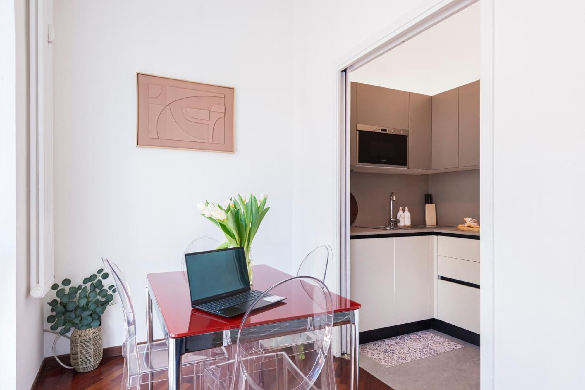Stylish And Cozy Close To Naviglio Apartment Milan