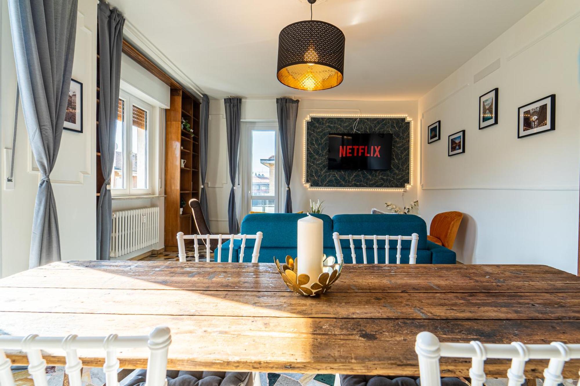 Holiday home Bandeneresuite Attico Milan