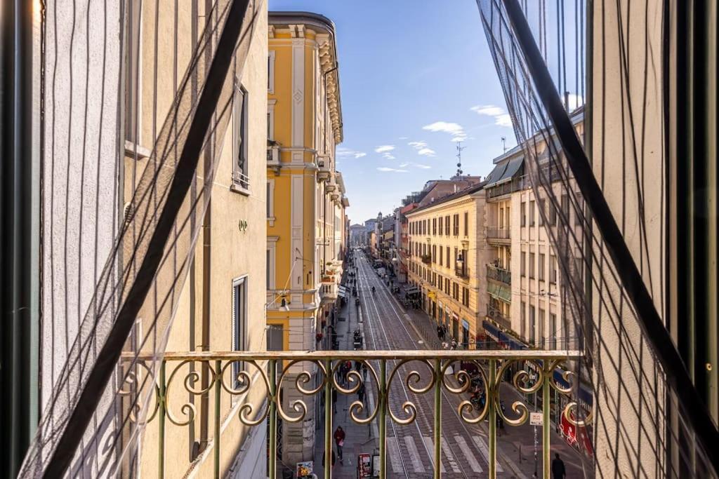 Close To Duomo Lovely City Center Flat Milan