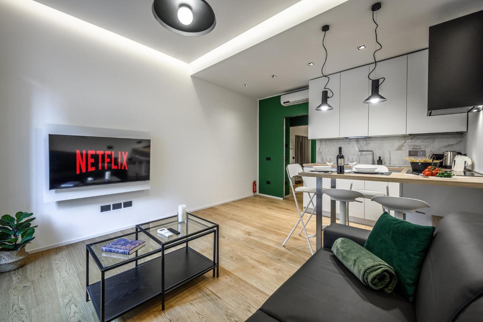 Apartment Deluxe In Brera-duomo, Near Metro *