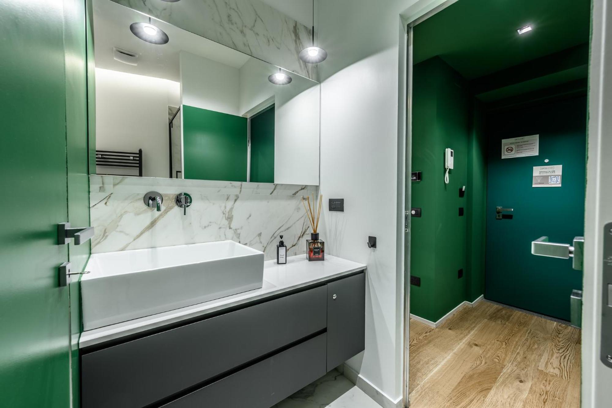 Apartment Deluxe In Brera-duomo, Near Metro