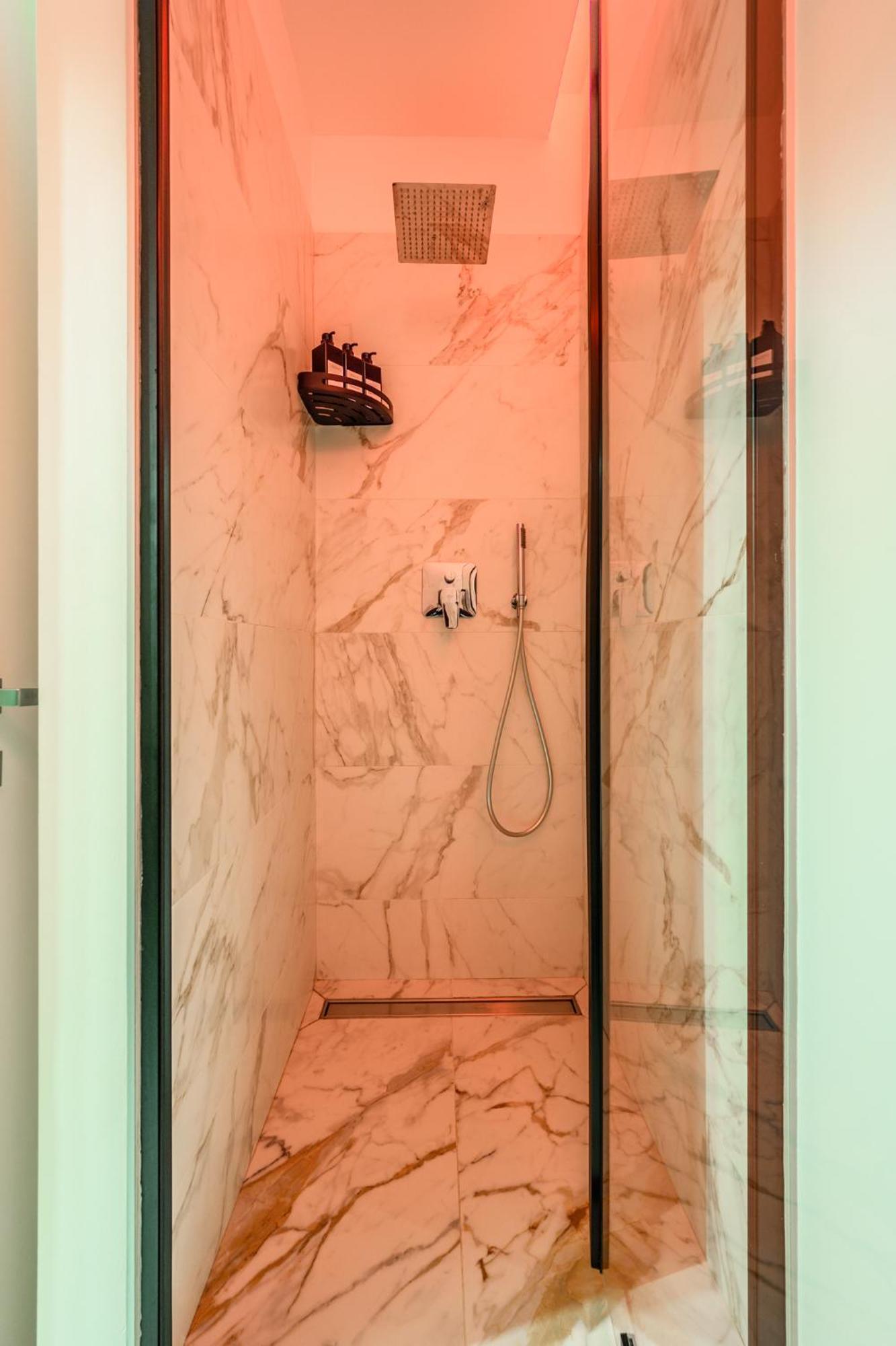 Deluxe In Brera-duomo, Near Metro Apartamento Milão
