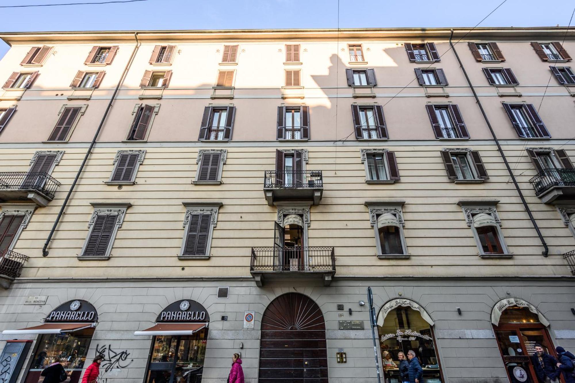 Deluxe In Brera-duomo, Near Metro Apartment Milan