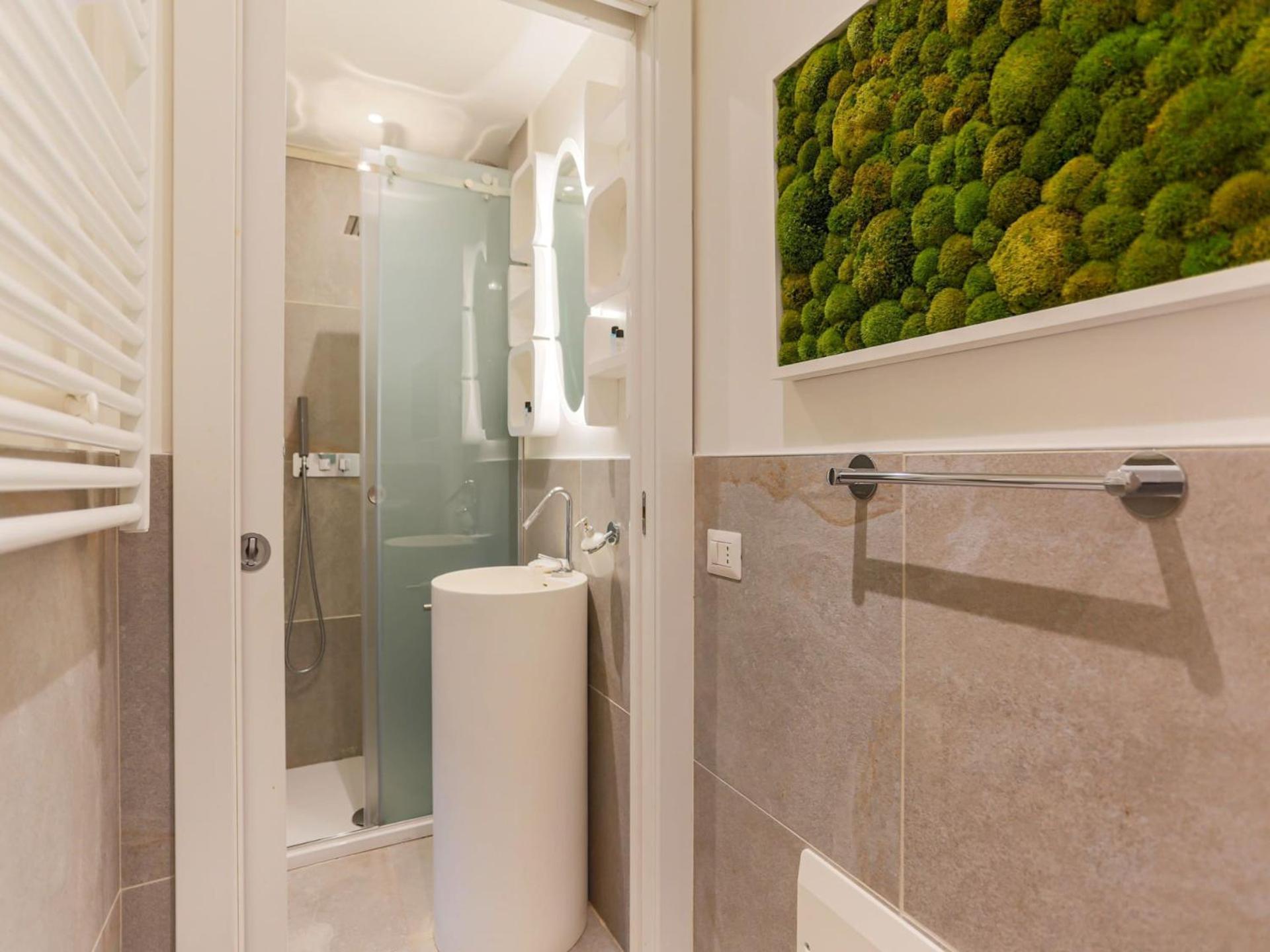 The Rent - One-bedroom Near Crocetta * Milan