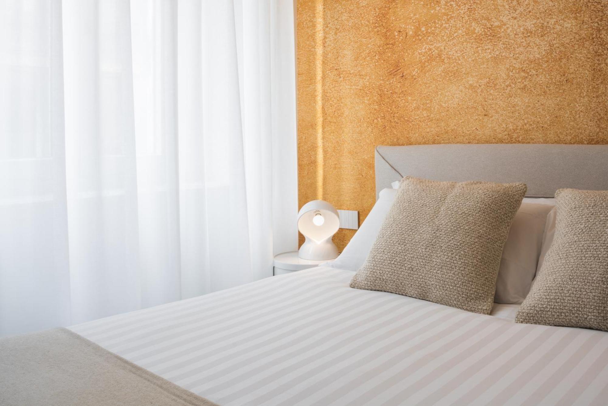 San Babila Design R&r Apartment *