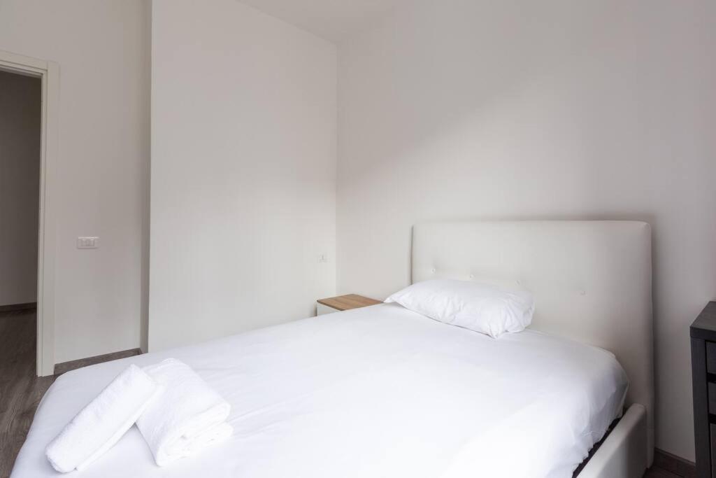 Apartment Large Close To Metro Milan