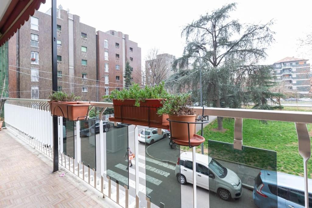 Apartment Large Close To Metro