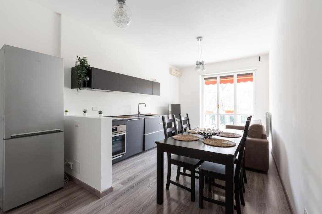 Apartment Large Close To Metro