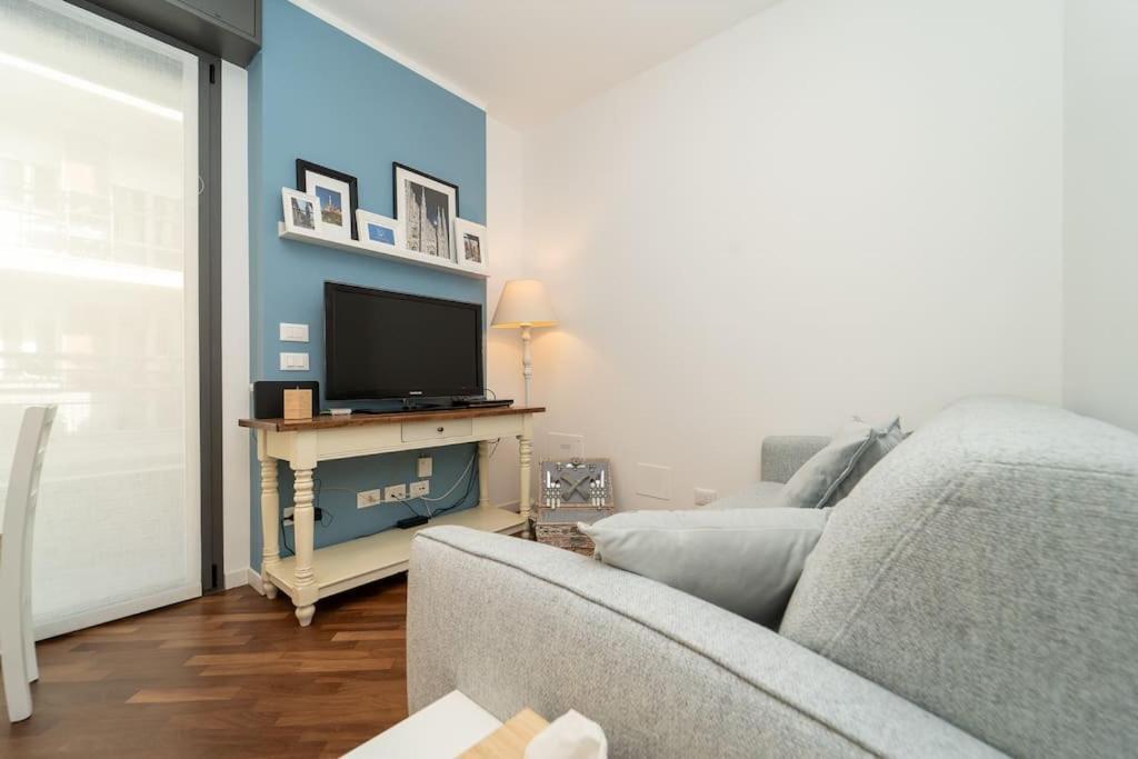 Ma Petite Bleu Apartment *