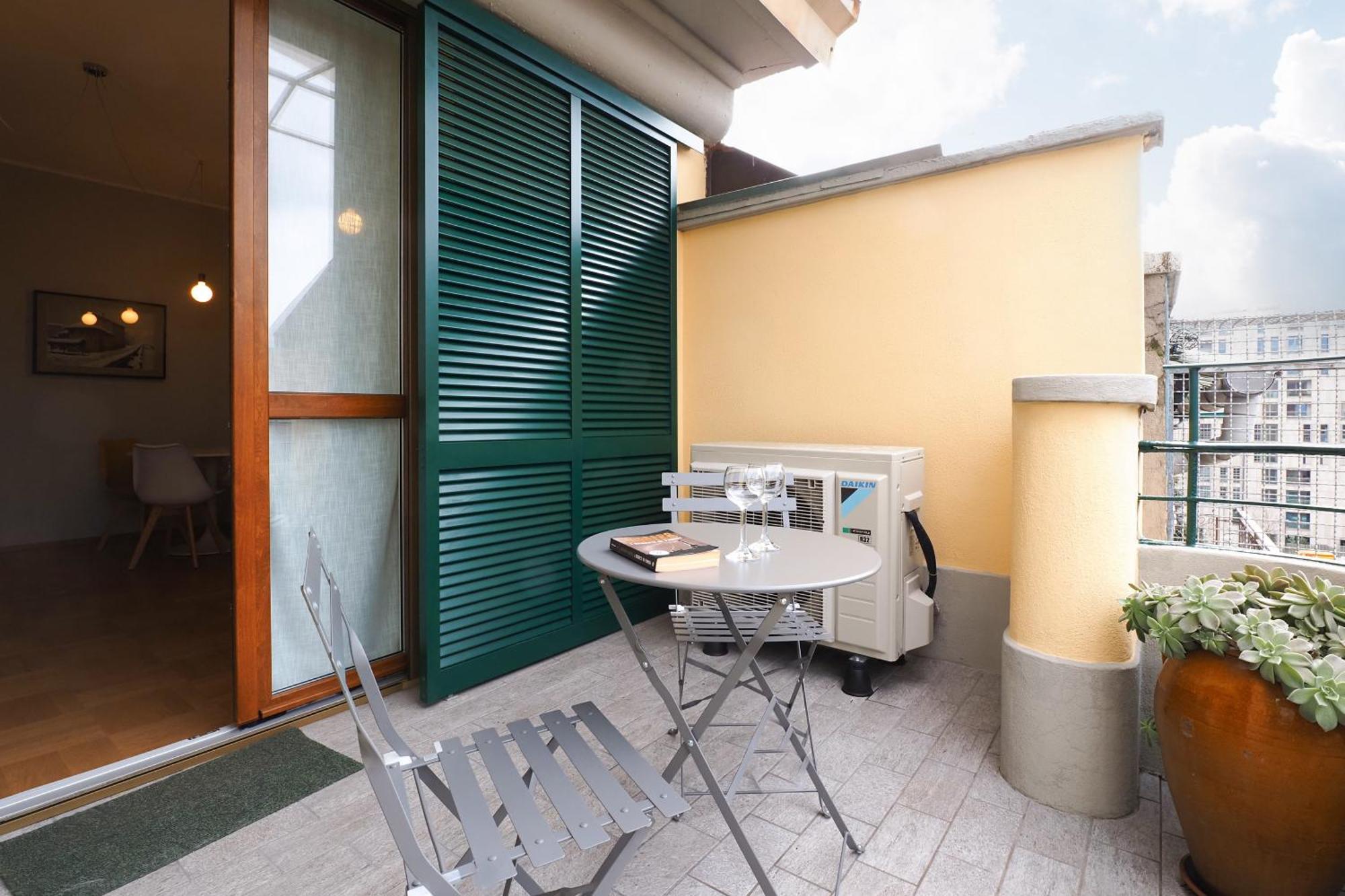 Luminoso Con Terrazzo Forlanini Linate Apartment Milan