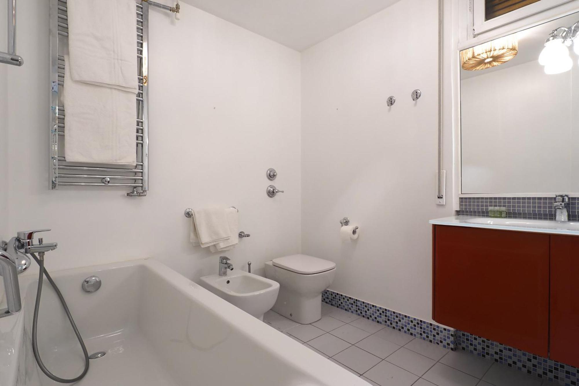 Apartment Homnest I S.ambrogio Elegant Milan