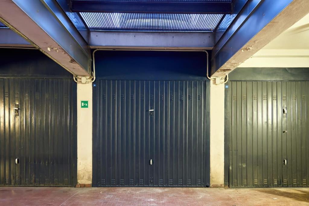 Casa Cloclo: Design & Vintage Above Subway *