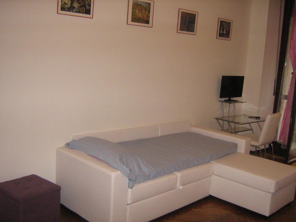 Flat In 1 Milan