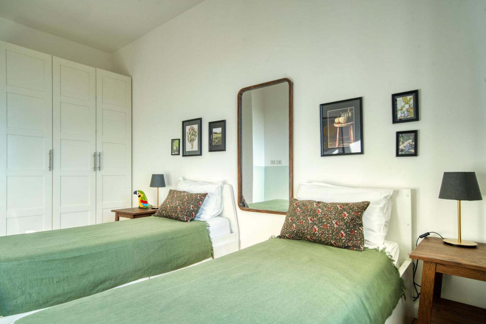 Apartamento Spacious Penthouse With Panoramic Terrace - 20 Minutes From Duomo Milão