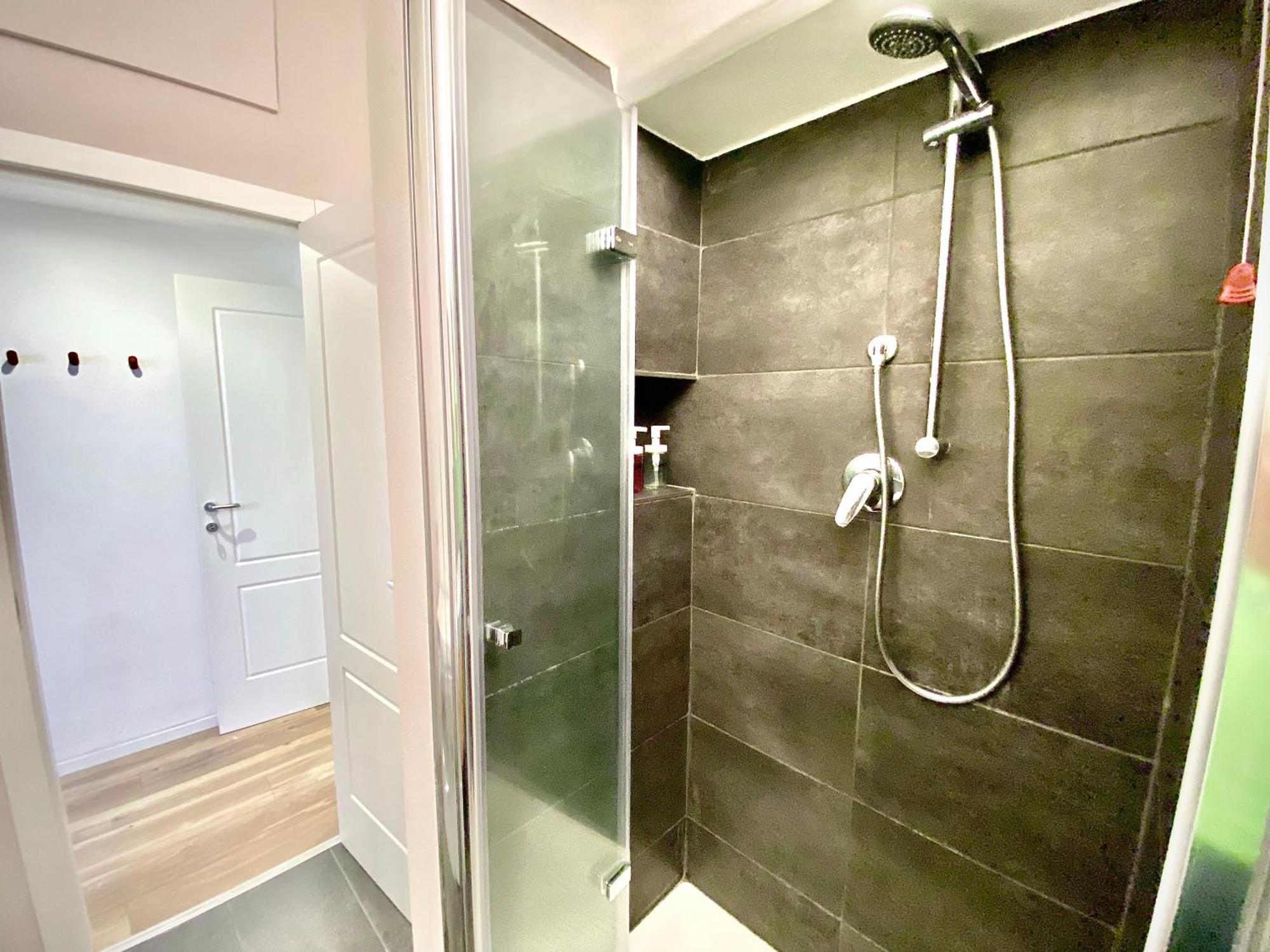 Moda P. Romana Apartment Milan
